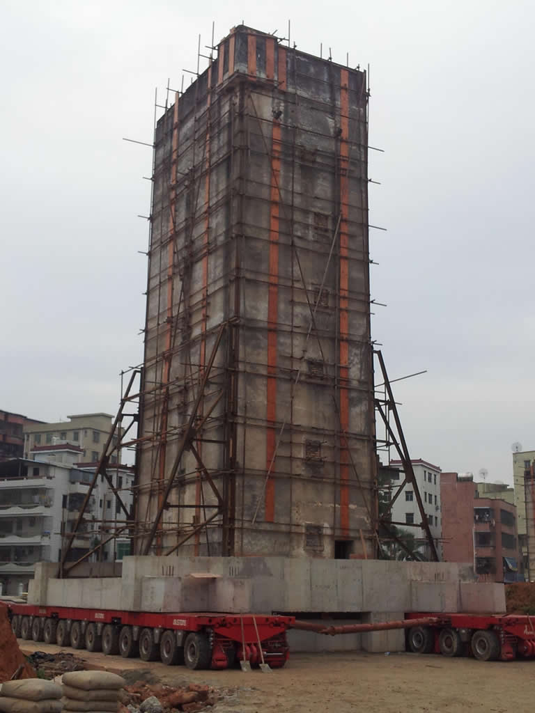 SPMT moves cob watchtower