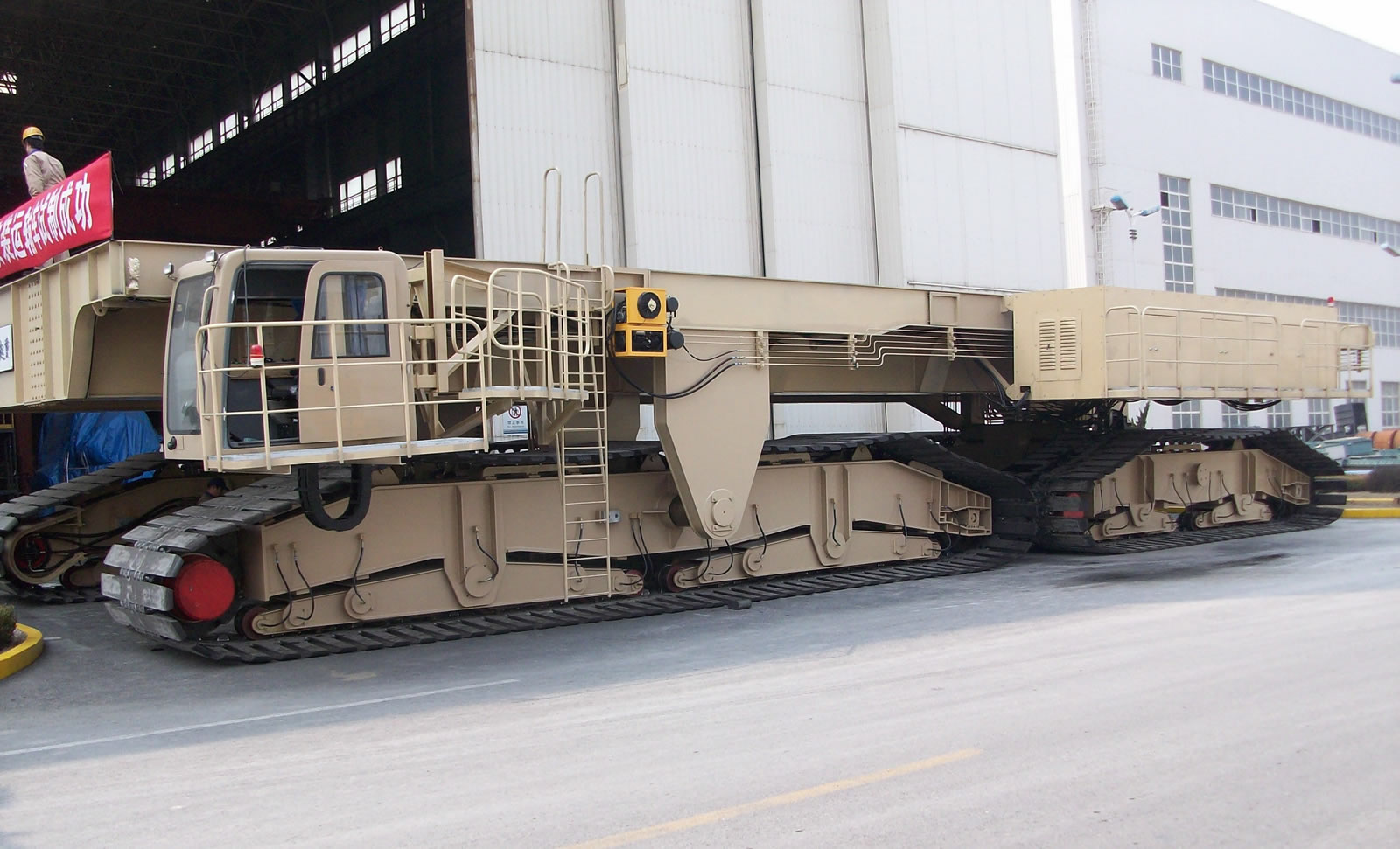 Crawler transporter