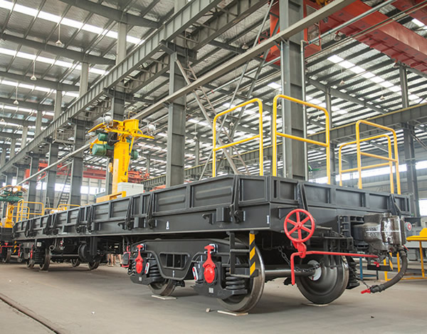 Railway flatcar crane